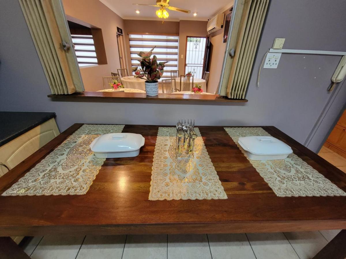 La-Nuel Guest Lodge Boksburg Luaran gambar