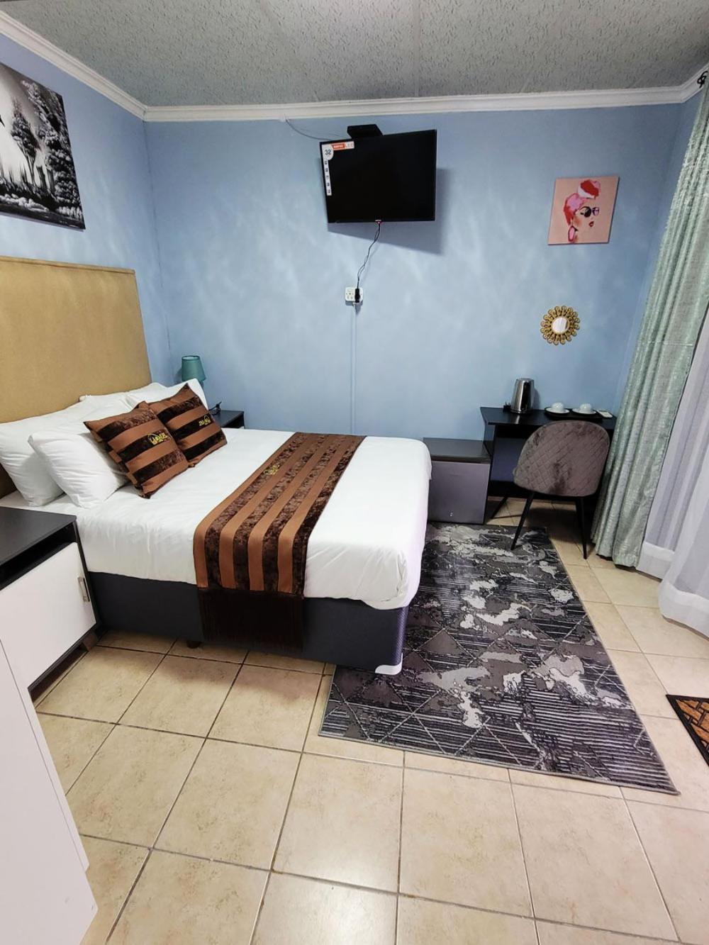 La-Nuel Guest Lodge Boksburg Luaran gambar